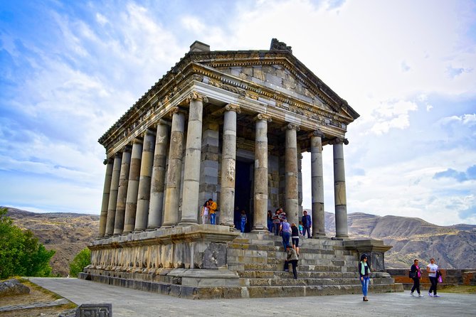 7 Days Armenia Package with Accommodation, Tours and Transfers - Day 2: Khor Virap, Noravank, Birds’ Cave, and Wine Tasting