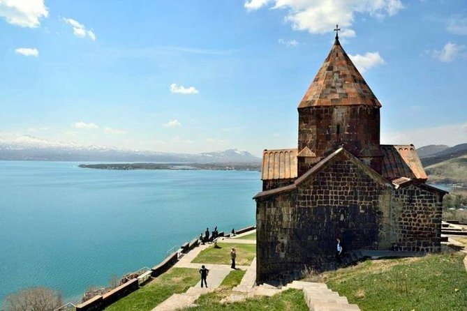 Armenia - Tbilisi 3 days, 2 nights from Yerevan - Guides and driving: why the human side makes it work