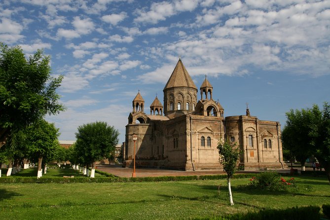 Echmiadzin (Hripsime, Gayane, Mother Cathedral) and Zvartnots Temple - Saint Hripsime: the Armenian cruciform you can spot in seconds