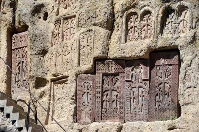 Garni, Geghard, Charents Arch, Azat reservoir, Khor Virap - Geghard Monastery: cave churches with time to breathe