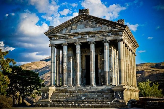 Garni, Geghard, Charents Arch, Azat reservoir, Khor Virap - Charents Arch and the “hanging Ararat” effect