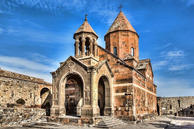 Guided tour: Khor Virap, Noravank Monastery, Areni, Jermuk - A 35-Dollar Day Trip That Tries to Please Everyone