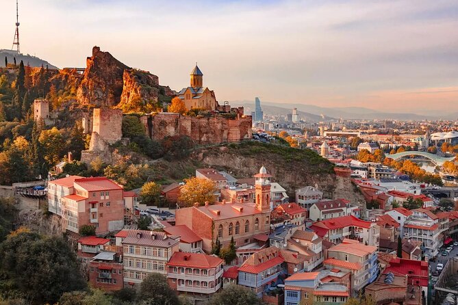 Join in group tour-transfer from Yerevan to Tbilisi or vice versa - A smooth Yerevan–Tbilisi day with real stops