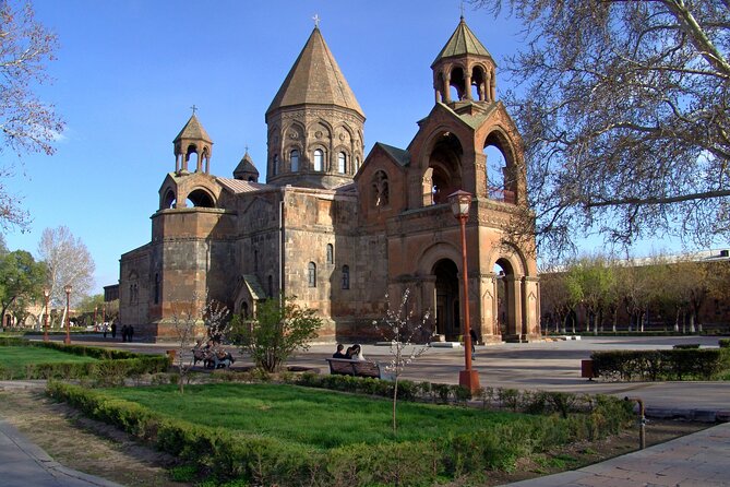Khor Virap, Echmiadzin Cathedral and Zvartnots Private Tour - Khor Virap: the Ararat viewpoint plus Gregory’s dungeon story
