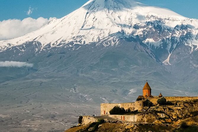 Khor Virap, Noravank & Birds' Cave Day Trip with Wine Tasting - Noravank Monastery in Gnishik Canyon: more than a photo stop