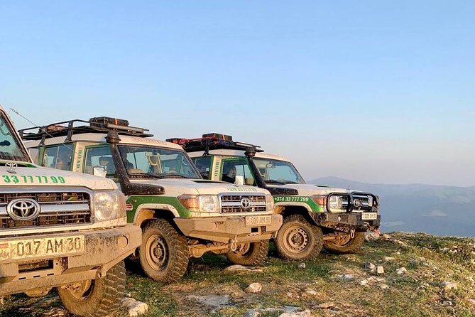 Limitless Off-Road Private Tours in Armenia - Entering the day: Yerevan pickup and the 10:00 start