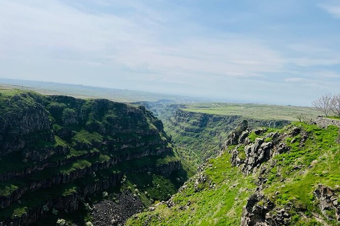 Mount Aragats,Amberd Fortress,Alphabet Monument, Saghmosavank - Why the Driver-Guide Experience Matters (Levon’s Role)