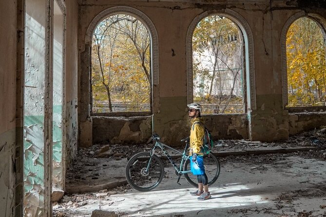 Photography tour in Yerevan (Yerevan city tour) - Armenian Genocide Museum and Tsitsernakaberd: Photo Stops With Real Weight