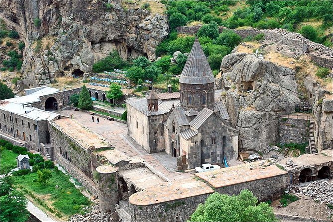 Private Half-Day Garni Temple and Geghard Monastery Tour from Yerevan - Price and real value: what $89.10 per group buys you, plus the small extras