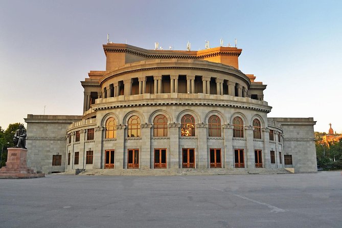 Private sightseeing and walking tour in Yerevan - House of Parliament: Learning Through Civic Landmarks