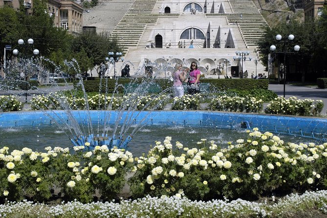 Private sightseeing and walking tour in Yerevan - Victory Park: Big Views and Monumental Meaning