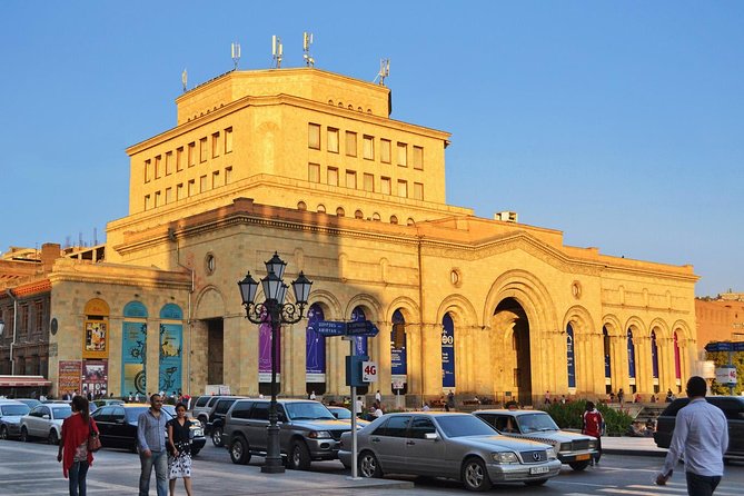 Private sightseeing and walking tour in Yerevan - Guide Upgrade: When Commentary Turns Sightseeing Into Understanding