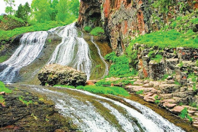 Private tour Jermuk, waterfall, Tatev Monastery and TaTev Ropeway - Who should book this private Jermuk and Tatev route