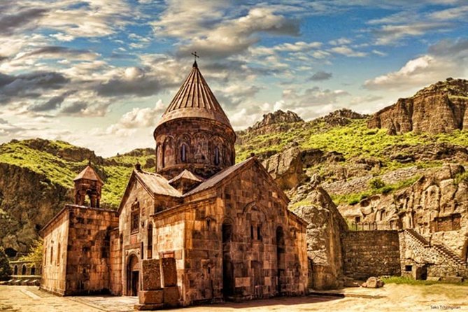 Private tour to Garni-Geghard-Arch of Charents-Tsaghkadzor-Lake Sevan - Why this Garni–Geghard–Sevan route is ideal for a first big day