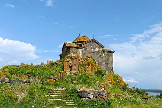 Private tour to Khor Virap, Areni winery, Noravank, Selim pass, Hayravank - Noravank monastery: XIII–XIV century stonework with a sense of place