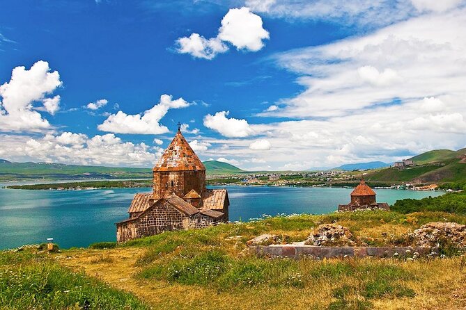 Private Tour to Lake Sevan and Sevanavank Monastery - Lake Sevan (1900 m): How to Spend Your 2 Hours