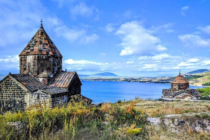 Private Transfer & Tour from Tbilisi to Yerevan or Yerevan to Tbilisi - Haghpat Monastery: UNESCO architecture above the Debet Canyon