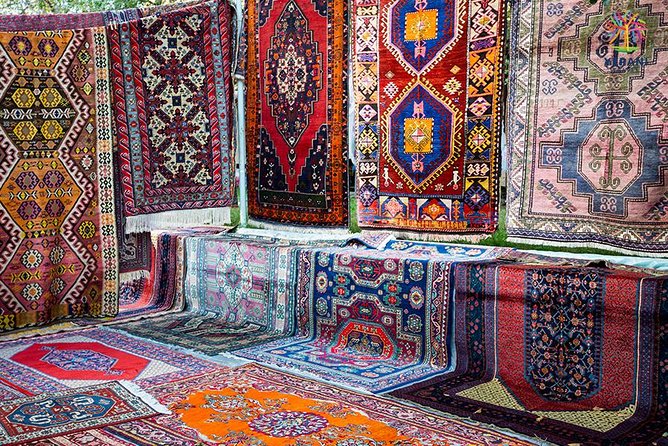 Private Yerevan City Tour with museums - Getting around smoothly: English-speaking guides and an A/C ride